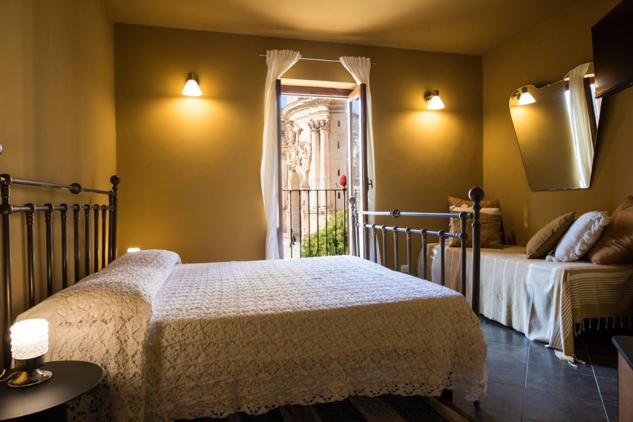 Bed and Breakfast Le Stanze Del Cioccolato Módica Exterior foto